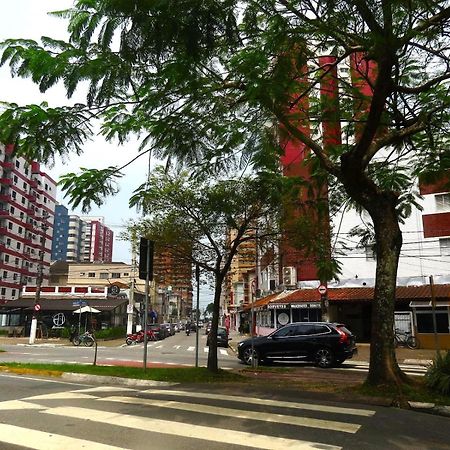 113 Canto Do Forte - 1Dorm - 200 M Da Praia E 20M Dos Bares E Restaurantes - Estacionamento Gratuito E Wi Fi , Tv A Cabo Praia Grande  Buitenkant foto